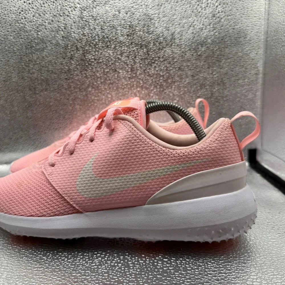 Size 10 Nike Roshe G Golf Shoes Womens Pink Good AA1851-600 Spikeless Mesh